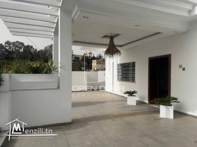 Villa S4 avec Piscine à Carthage