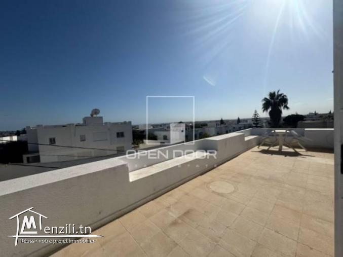 Etage de villa s3 meublé a Gammarth