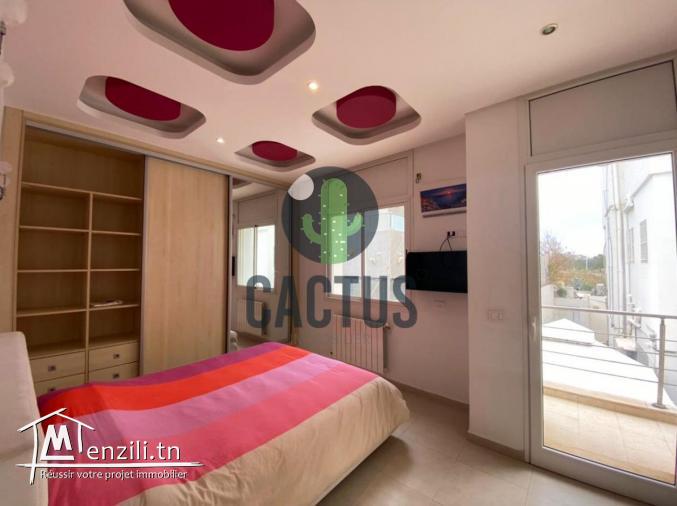 Villa S+4 pied dans l’eau avec piscine à Jinen Béni Khiar