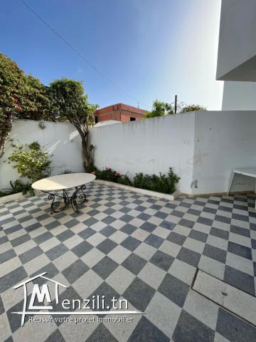 Marsa Bhar Lazreg  Duplex dans résidence sécurisée