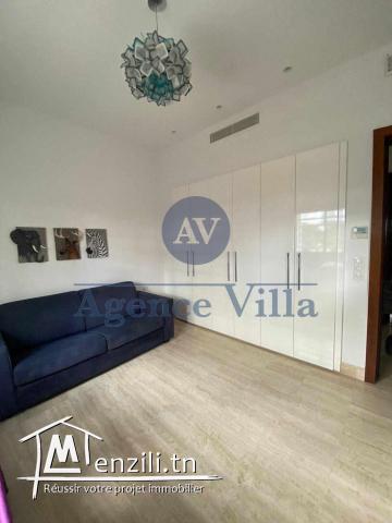 un duplex avec piscine au lac 2