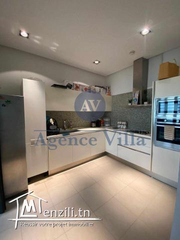 un duplex avec piscine au lac 2