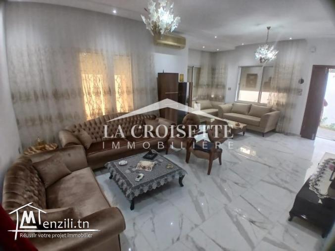 Rez-de-chaussée de villa S+4 avec piscine à La Marsa MRCL0305