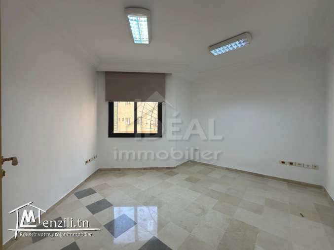 AL Bureau 150m² au Lac1