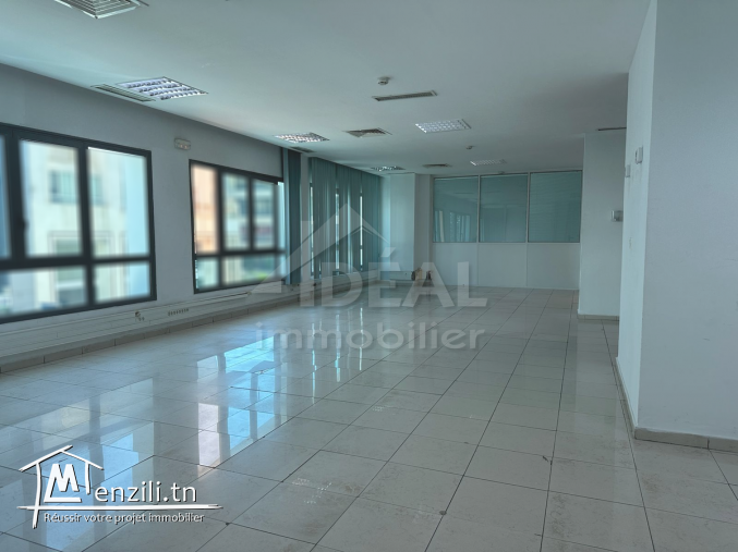 AL Bureau 350m² au Lac1