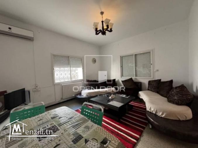 Rez de chaussée de villa s3 avec jardin à la Marsa