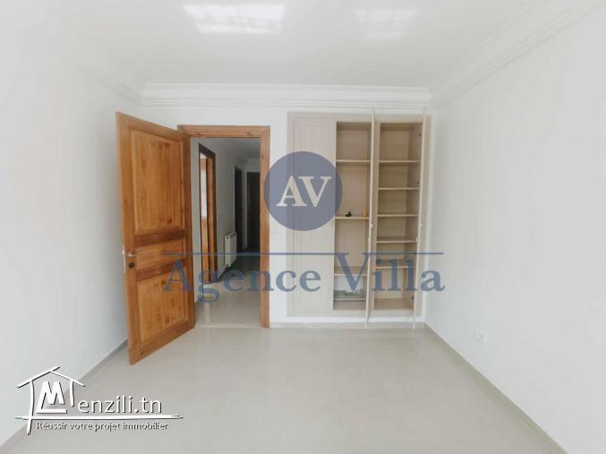 un duplex s4 à la soukra avec jardin