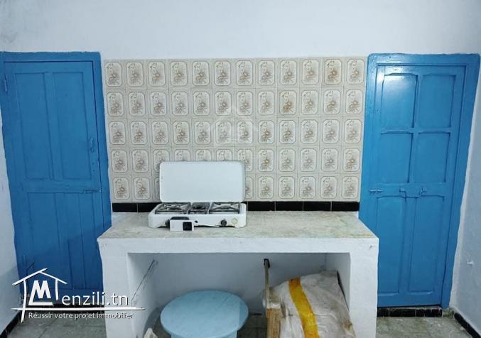 Une maison arabe avec garage à vendre à Hammamet 51355351