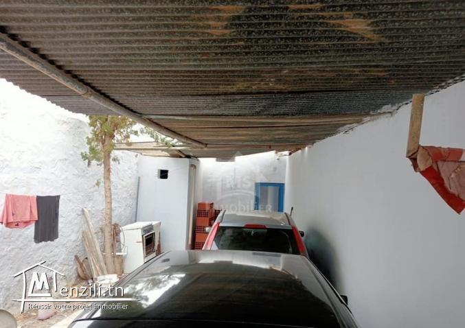 Une maison arabe avec garage à vendre à Hammamet 51355351