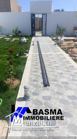 Une villa s+1 à vendre situé à chatt mariem