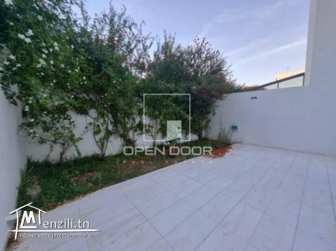 Triplex s5 avec ascenseur à Gammarth Village