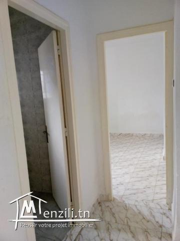 Appartement a vendre a ezzahra