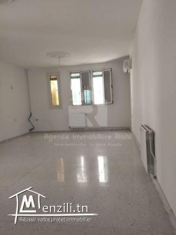 À LOUER    (location annuelle)  Une villa S3  sans meuble situé à Chatt Meriam Sousse