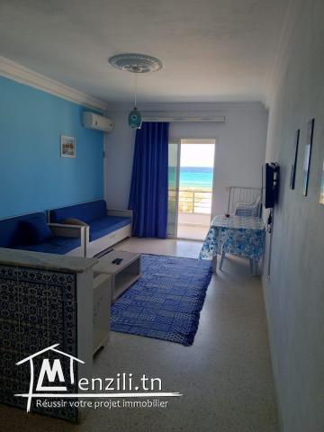 Appartement pieds dans l'eau à plage hammam ghezez