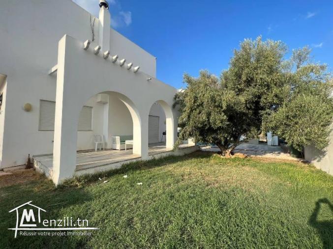 V412 Villa MAJORELLE  MONCHAR