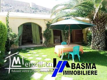 Une villa s+3 à louer pour la location estivale situé à kélibia