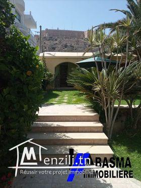 Une villa s+3 à louer pour la location estivale situé à kélibia