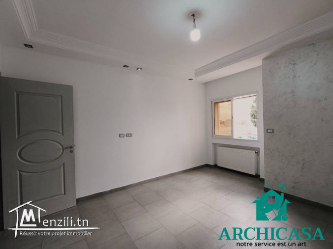 un étage d'une villa à louer