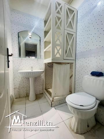 A vendre S+4 à Ain Zaghouan avec deux places de parking + 2 cellier + photovoltaïque