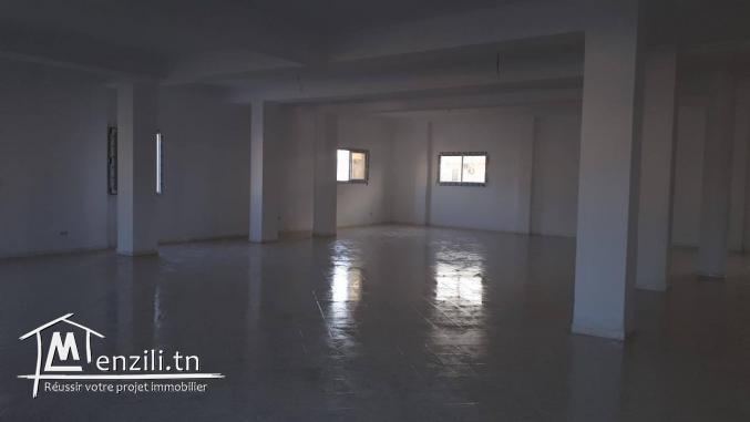 À louer – Dépôt commercial (R+1) – La Soukra