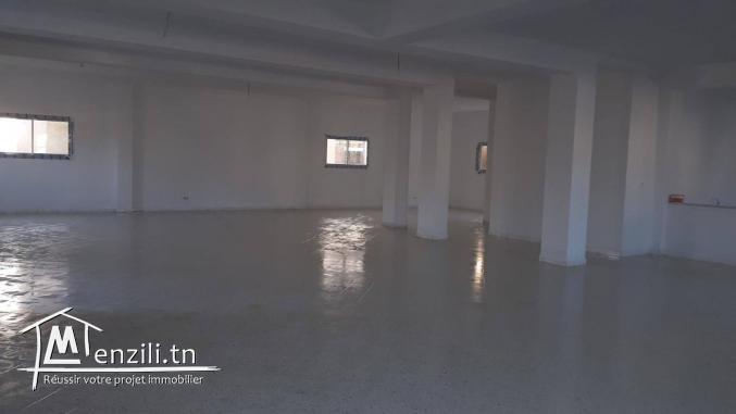 À louer – Dépôt commercial (R+1) – La Soukra