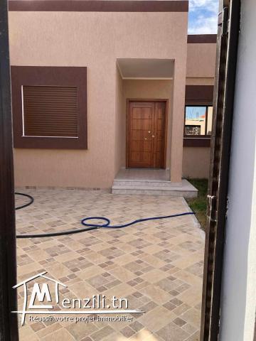 une villa à vendre à el haouaria prés de la plage