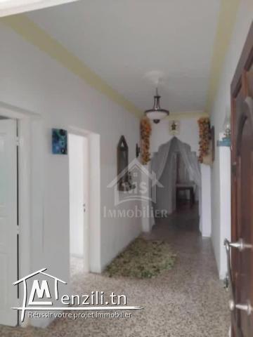 Maison S+3 avec jardin et garage à vendre à Hammamet 51355351
