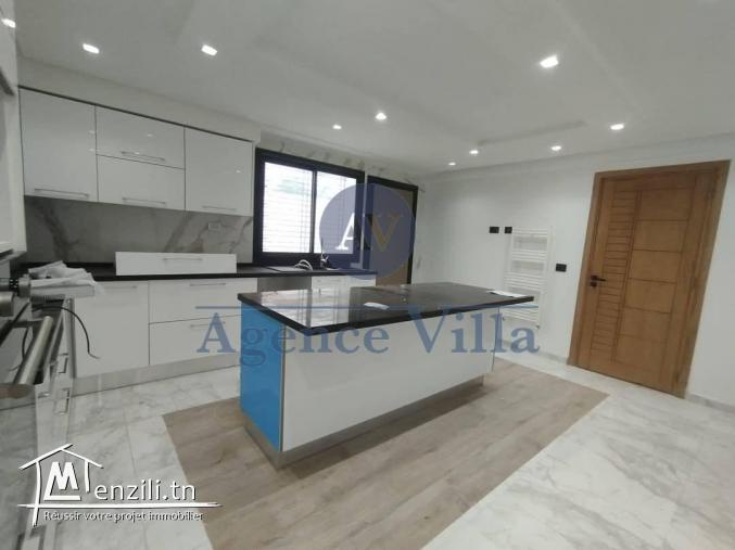 un triplex s4 neuf à ain zaghouan avec jardin