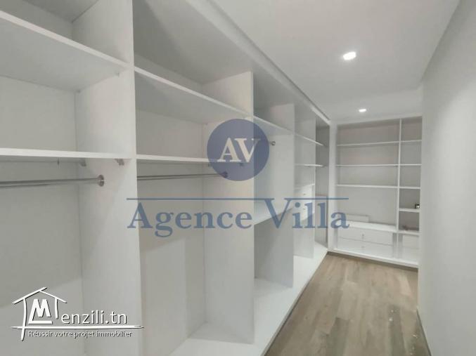 un triplex s4 neuf à ain zaghouan avec jardin