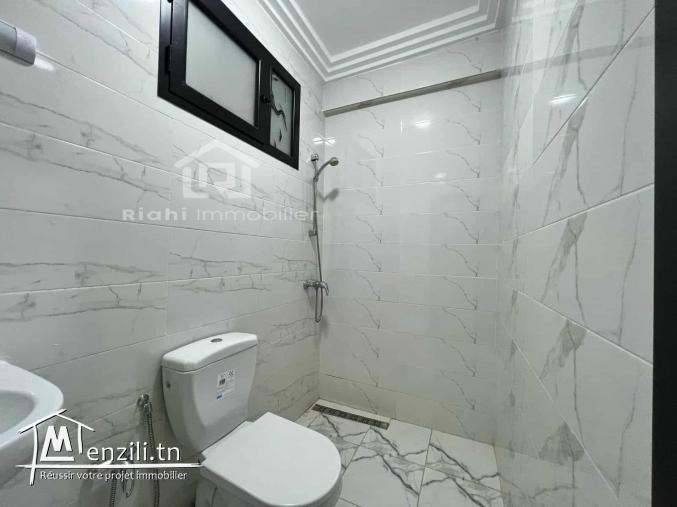 appartement s+3 de 155 m2