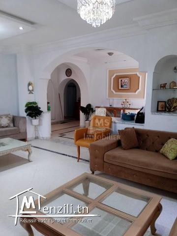 Location estivale: Une villa avec piscine et jardin à louer 51355351