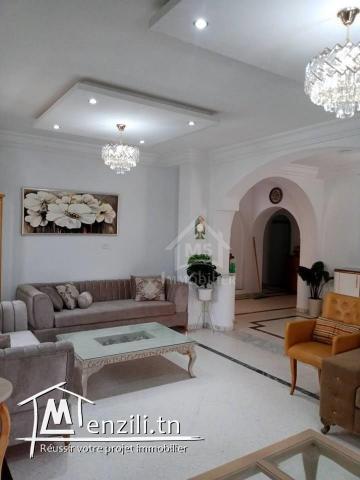 Location estivale: Une villa avec piscine et jardin à louer 51355351