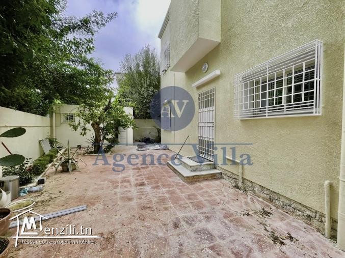 une villa s+4 avec jardin à carthage byrsa