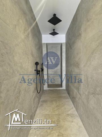 une villa s4 à gammarth avec piscine