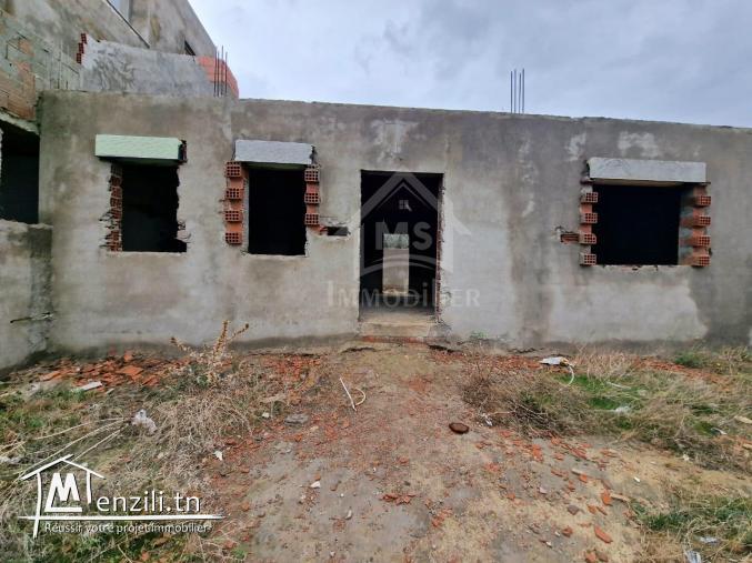 Maison inachevée avec garage à Hammamet Sud à vendre à 75 MD 51355351