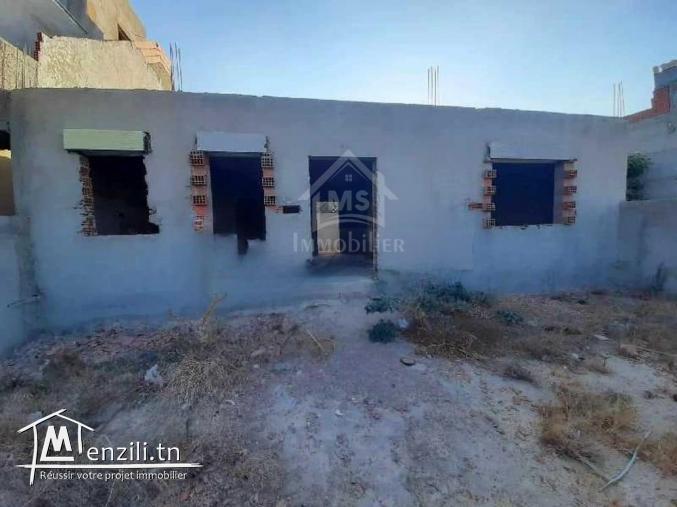 Maison inachevée avec garage à Hammamet Sud à vendre à 75 MD 51355351
