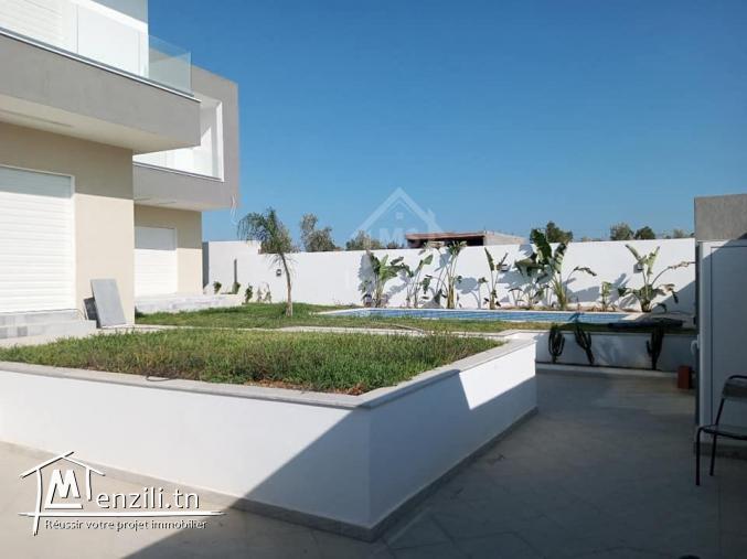 Une villa S+5 toute neuve avec piscine à vendre à Hammamet 51355351