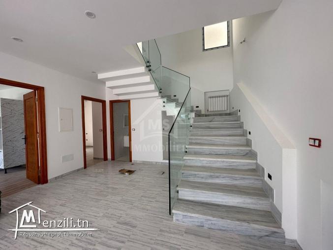 Belle villa toute neuve S+4 avec piscine à vendre 51355351