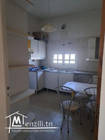 Etage de villa et garage à ouardia1 avec petit jardin et 2 terrasses