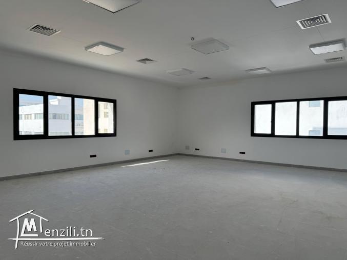 Immeuble bureautique neuf 4800 m² au lac 3 kram