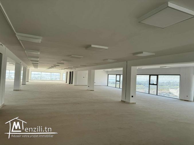 Immeuble bureautique neuf 3800 m au Lac 3