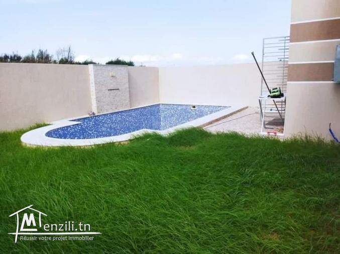 une villa s+2 avec piscine à el haouaria prés de la plage