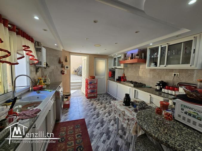 Une maison indépendante s+3 à kelibia