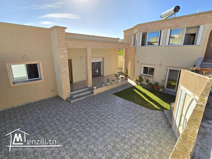 Une maison indépendante s+3 à kelibia