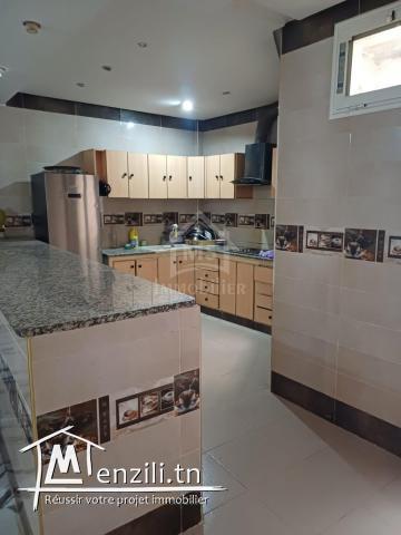 Un spacieux appartement S+2 RDC à vendre à Hammamet 51355351