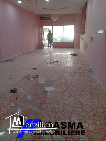 Un local commercial à louer située à khzema Est Rue des palmiers