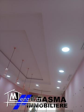 Un local commercial à louer située à khzema Est Rue des palmiers