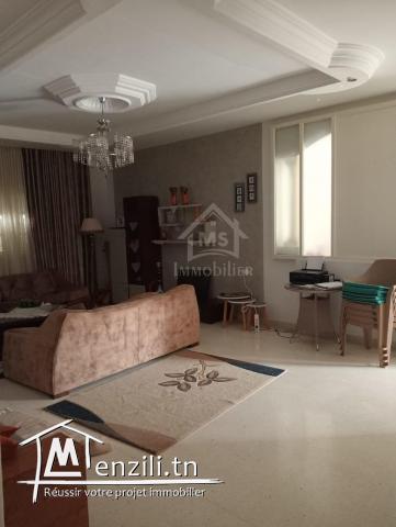 Une villa S+3 avec garage et jardin à vendre à Birbouregba 51355351