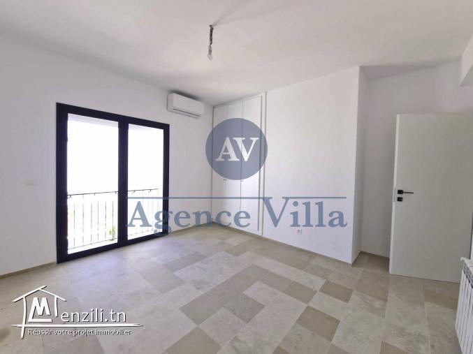 une villa s5 avec piscine à ain zaghouan