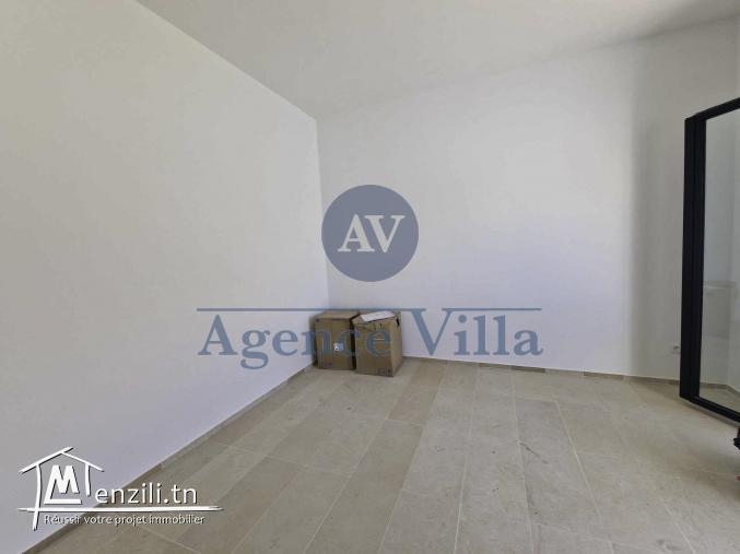 une villa s5 avec piscine à ain zaghouan